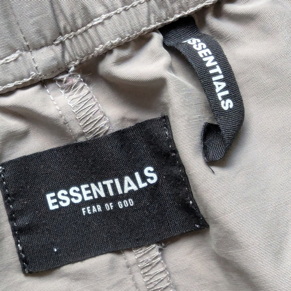 Fear of God Essentials Mens Nylon Track Pant XL Taupe Water Resistant Streetwear - Picture 6 of 9